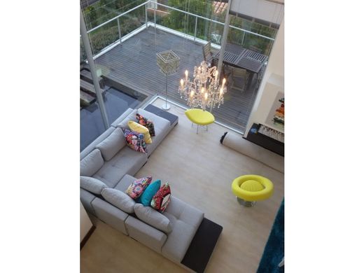 호화 저택 / 메데인, Medellín