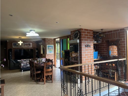 Köy evi La Estrella, Departamento de Antioquia