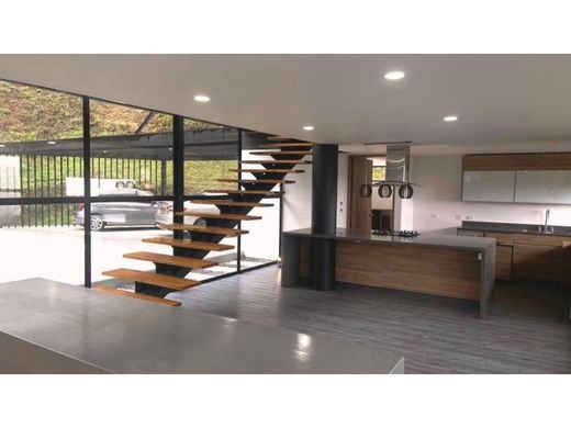 Πολυτελή κατοικία σε Envigado, Departamento de Antioquia