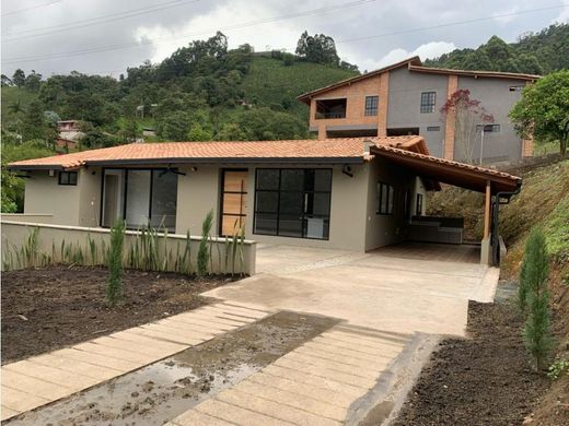 Casa de luxo - Envigado, Departamento de Antioquia