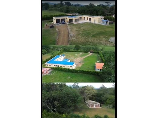 豪宅  Calarcá, Calarca