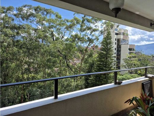 Apartment / Etagenwohnung in Medellín, Departamento de Antioquia