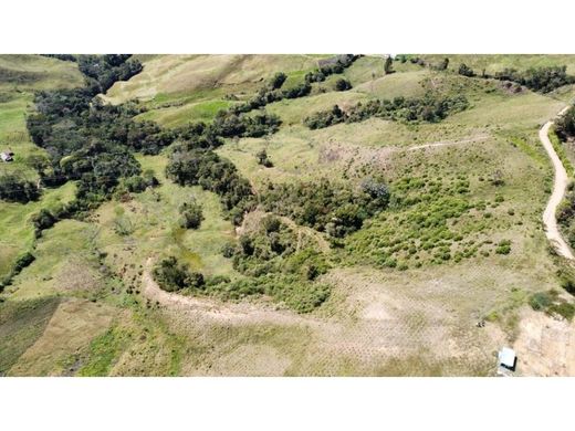 أرض ﻓﻲ Retiro, Departamento de Antioquia