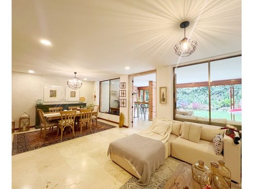 호화 저택 / 메데인, Medellín