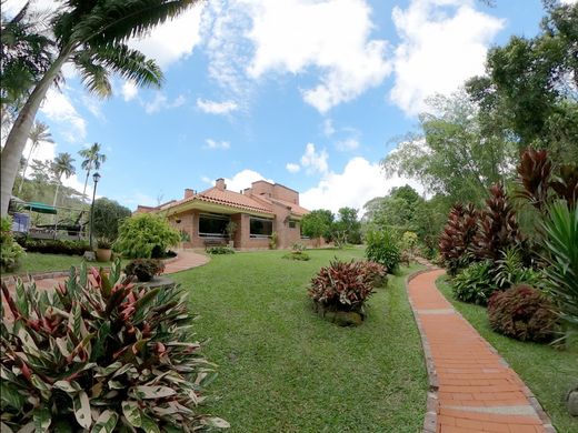 Casa de campo en San Francisco, Cundinamarca