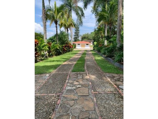 Country House in Anapoima, Cundinamarca