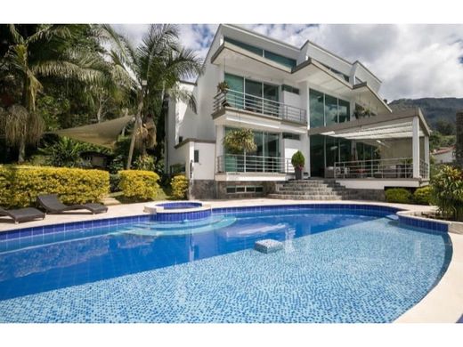 Πολυτελή κατοικία σε Μεδεγίν, Medellín