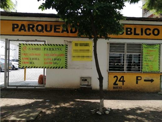 地皮  卡利, Cali