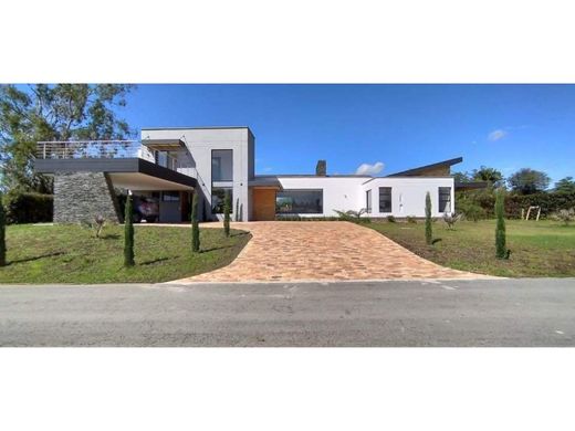 منزل ريفي ﻓﻲ Rionegro, Departamento de Antioquia