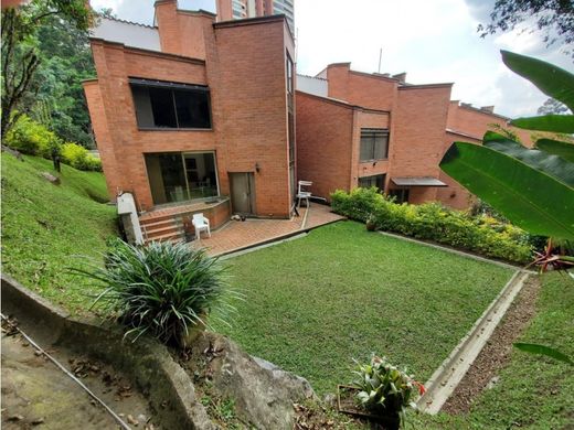 호화 저택 / 메데인, Medellín