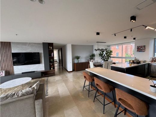 Apartment / Etagenwohnung in Medellín, Departamento de Antioquia