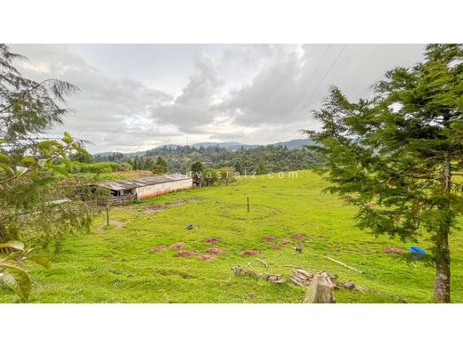 Grundstück in Envigado, Departamento de Antioquia