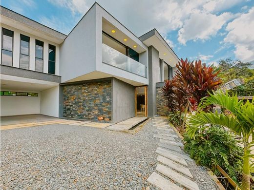 Сельский Дом, Копакабана, Copacabana