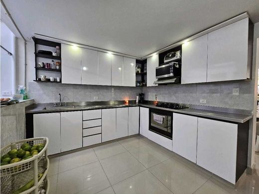 Πολυτελή κατοικία σε Μεδεγίν, Medellín