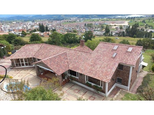 宾馆/酒店  Paipa, Departamento de Boyacá