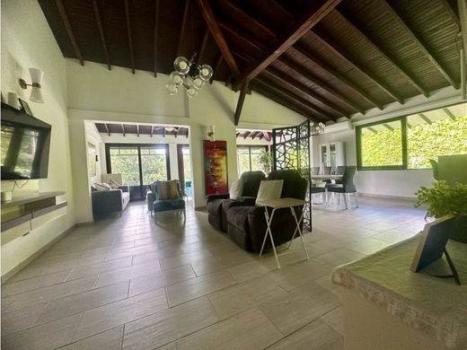 郊区住宅  Pereira, Departamento de Risaralda