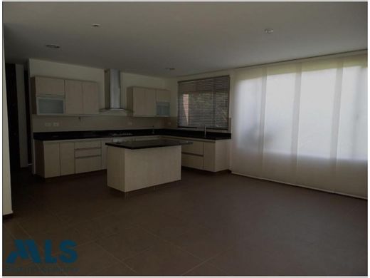 منزل ﻓﻲ Envigado, Departamento de Antioquia