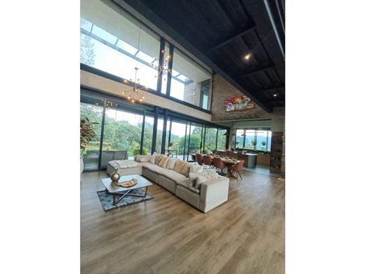 Casa de lujo en Envigado, Departamento de Antioquia