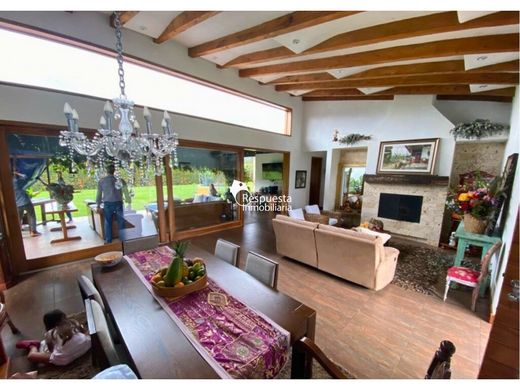 Πολυτελή κατοικία σε Μεδεγίν, Medellín