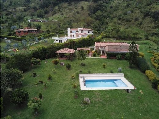 Εξοχική κατοικία σε Barbosa, Departamento de Antioquia