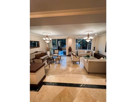 호화 저택 / Envigado, Departamento de Antioquia