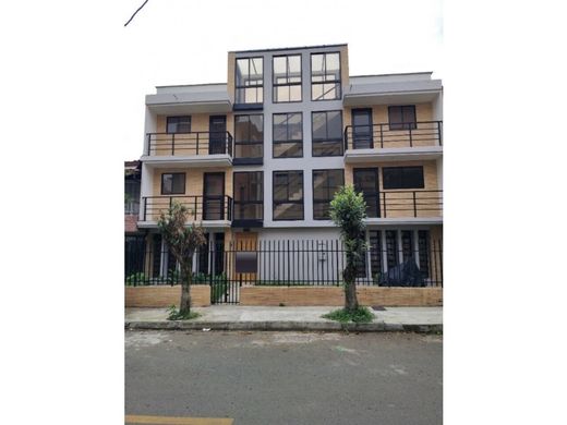 Edificio en Medellín, Departamento de Antioquia
