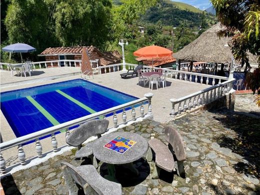 Farmhouse in Girardota, Departamento de Antioquia
