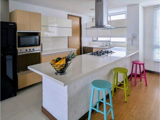 Apartment / Etagenwohnung in Medellín, Departamento de Antioquia