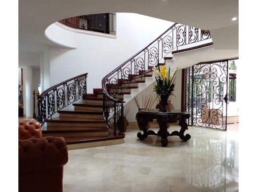 منزل ﻓﻲ ميديلين, Medellín