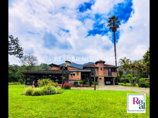 Farmhouse in La Ceja, Departamento de Antioquia