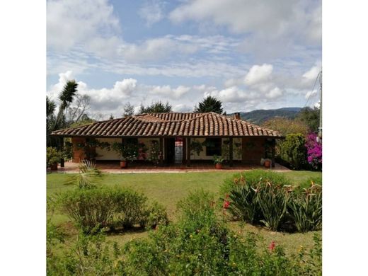 Сельский Дом, Envigado, Departamento de Antioquia