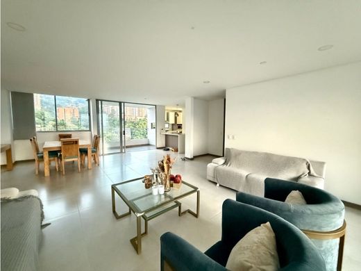 Apartment / Etagenwohnung in Envigado, Departamento de Antioquia