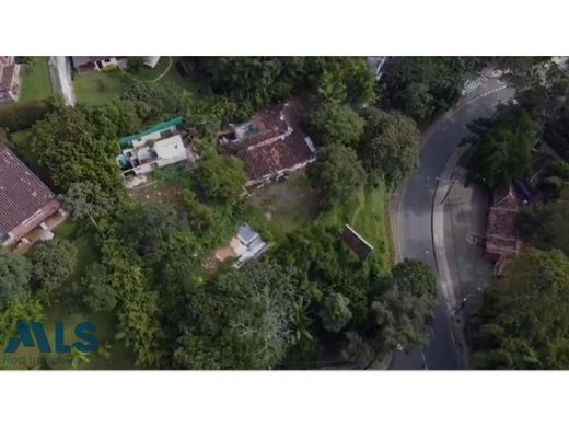 ‏קרקע ב  מדיין
, Medellín