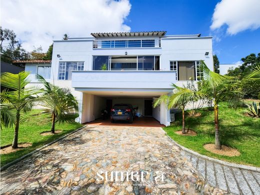 郊区住宅  Envigado, Departamento de Antioquia