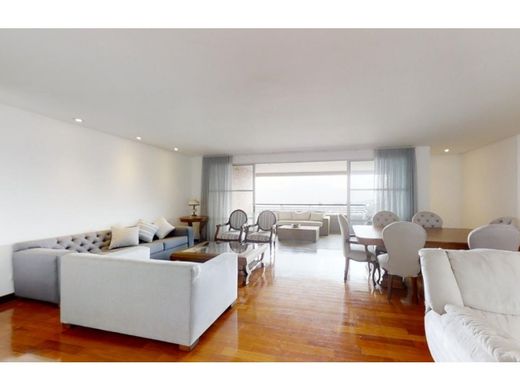 ﺷﻘﺔ ﻓﻲ ميديلين, Medellín