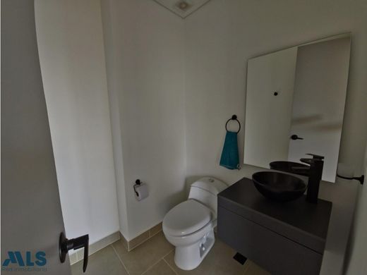 منزل ريفي ﻓﻲ Guarne, Departamento de Antioquia