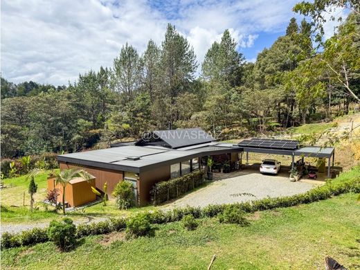 Casa de campo en Retiro, Departamento de Antioquia