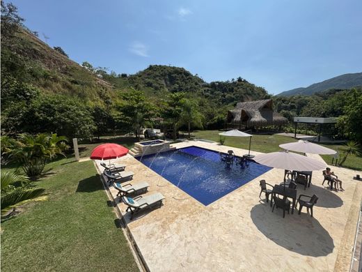 Boerderij in Sopetrán, Liborina