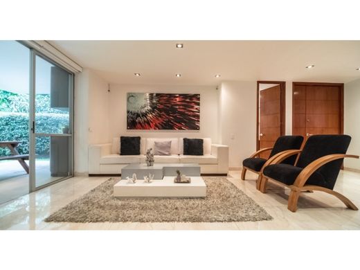 منزل ﻓﻲ Envigado, Departamento de Antioquia