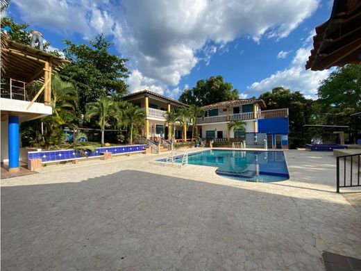 ‏בתים כפריים או חוות ב  San Jerónimo, Departamento de Antioquia