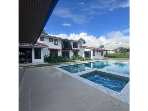Загородный Дом, Montenegro, Quindío Department