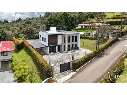 Luxury home in Guarne, Departamento de Antioquia