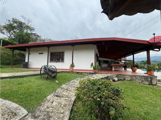 Farmhouse in Cisneros, Departamento de Antioquia