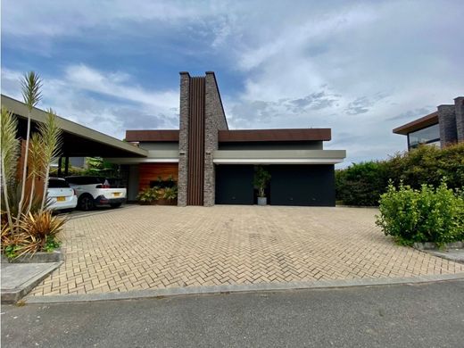 منزل ريفي ﻓﻲ Rionegro, Departamento de Antioquia