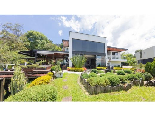 Πολυτελή κατοικία σε Μεδεγίν, Medellín