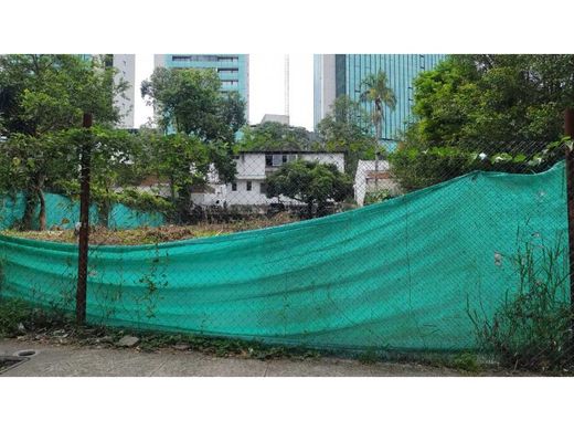 Terreno en Medellín, Departamento de Antioquia