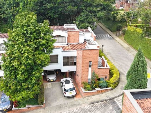 호화 저택 / 메데인, Medellín