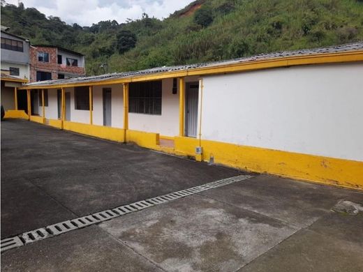 Quinta rústica - Medellín, Departamento de Antioquia