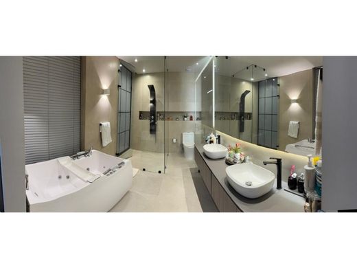 Luxury home in Medellín, Departamento de Antioquia