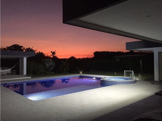 컨트리하우스 / Pereira, Departamento de Risaralda